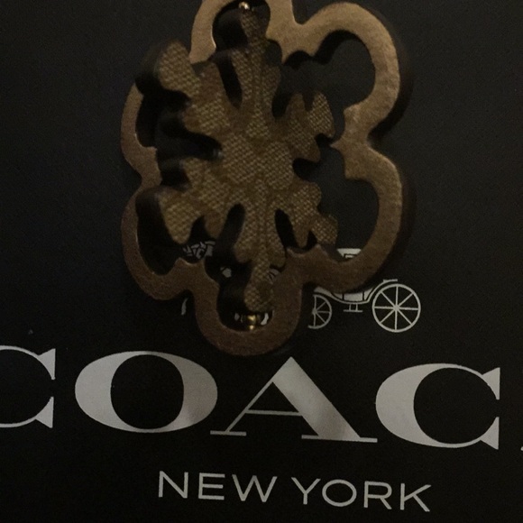 COACH - SPINNING SNOWFLAKE BAG CHARM (NWT) - Picture 5 of 12